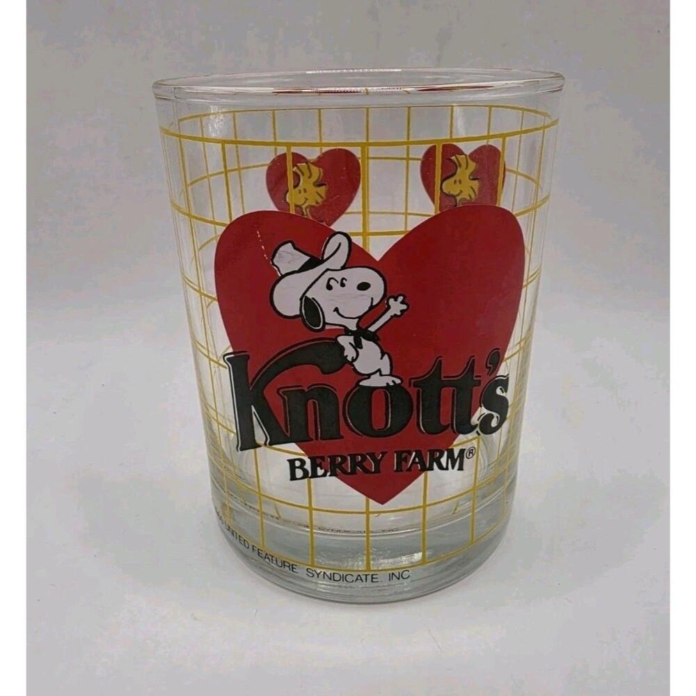 Vintage Snoopy Knott's Berry Farm Glass Peanuts Woodstock Hearts